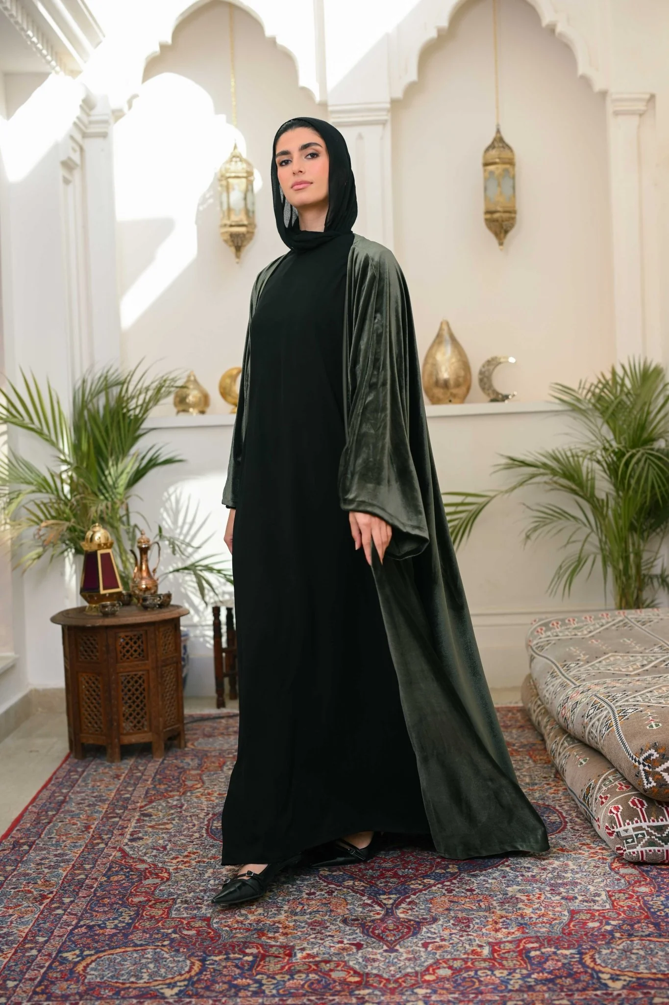 Layali Velvet Abaya - Image 8