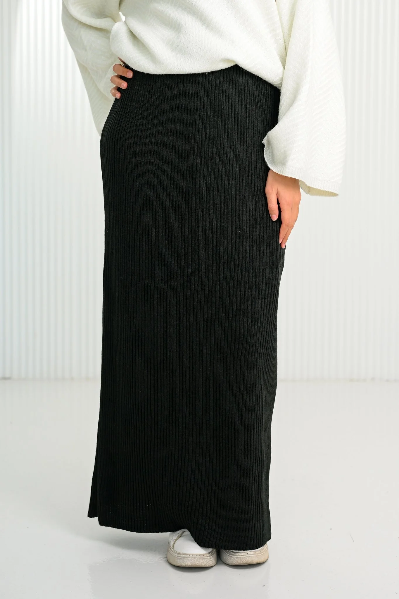 Winter Knit Skirt - Image 7